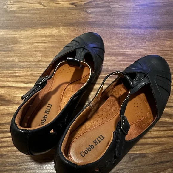 Cobb Hill Leather T-Strap Mary Jane Wedges (Black) – Size 7 - Picture 5 of 7